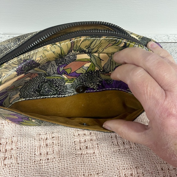 Patricia Nash Purple and Tan Floral Cosmetic Bag - Picture 7 of 8